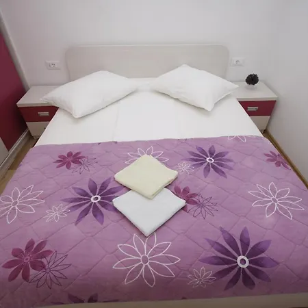 Turic Apartment *