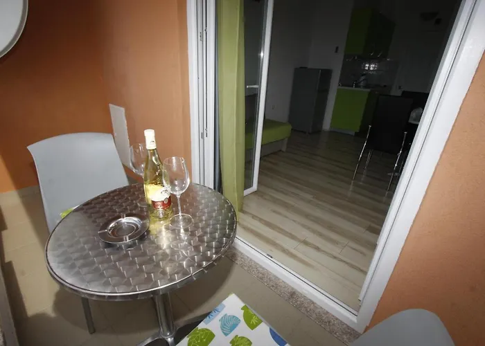 Turic شقة Tučepi